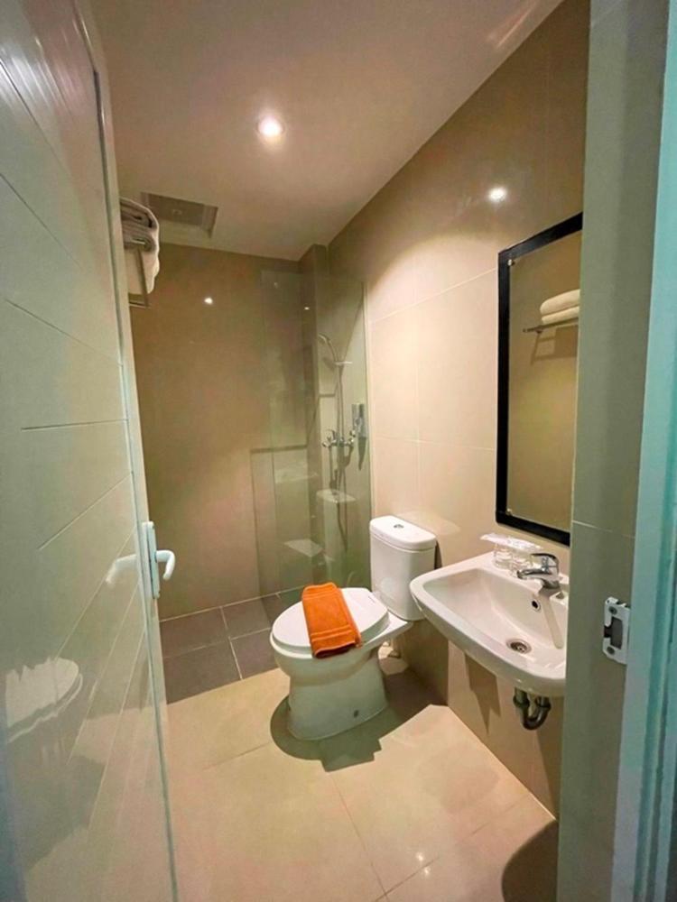 Crew Express Hotel Lubukpakam Екстер'єр фото